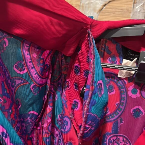 Vintage Diane Freis Maxi Dress Boho
Gypsy Abstract no size tag measures medium - Picture 6 of 11